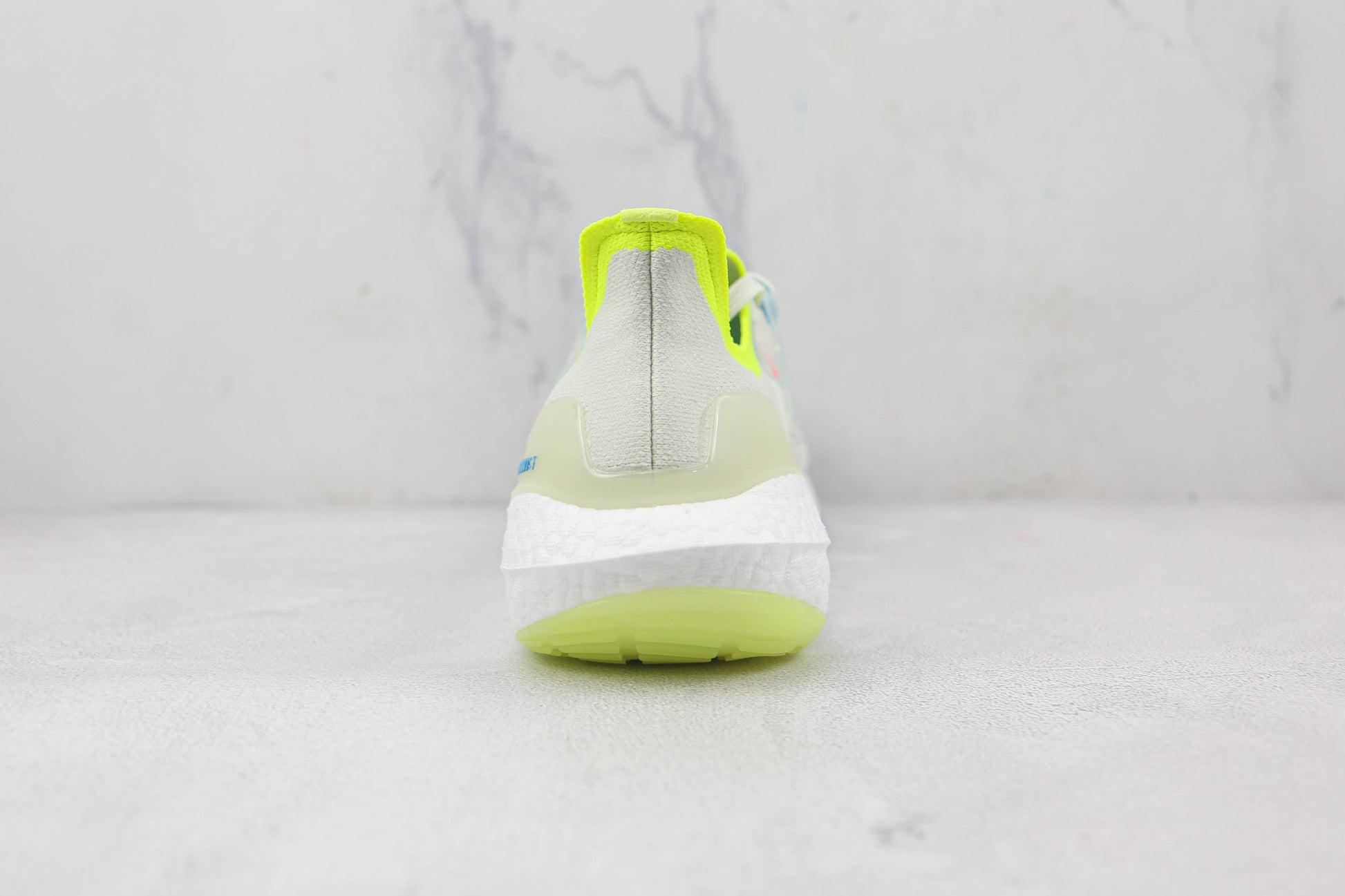 Ad Ultra Boost 22 Consortium Claro