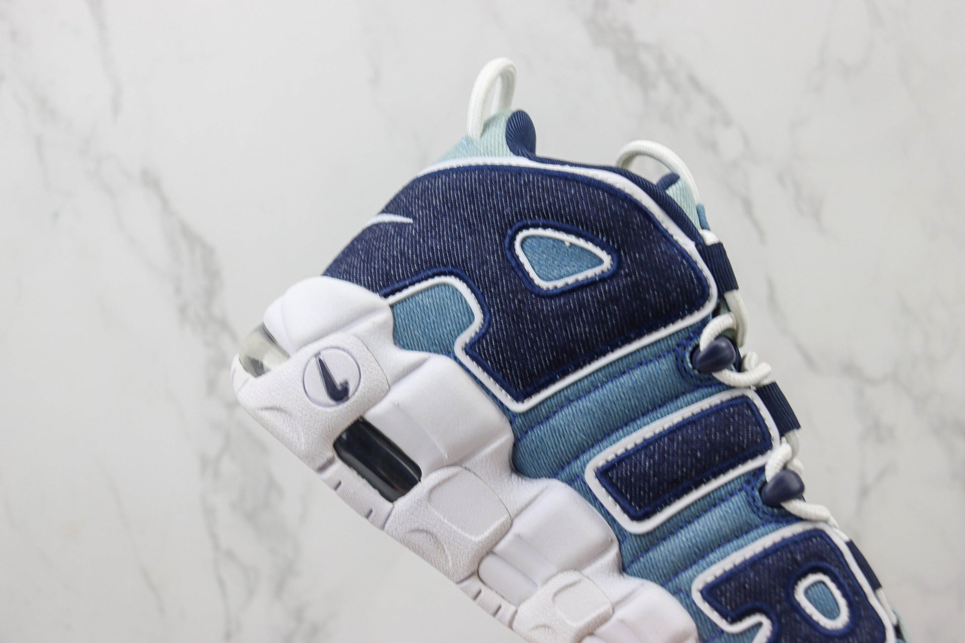 NK Air More Uptempo Azul Escuro