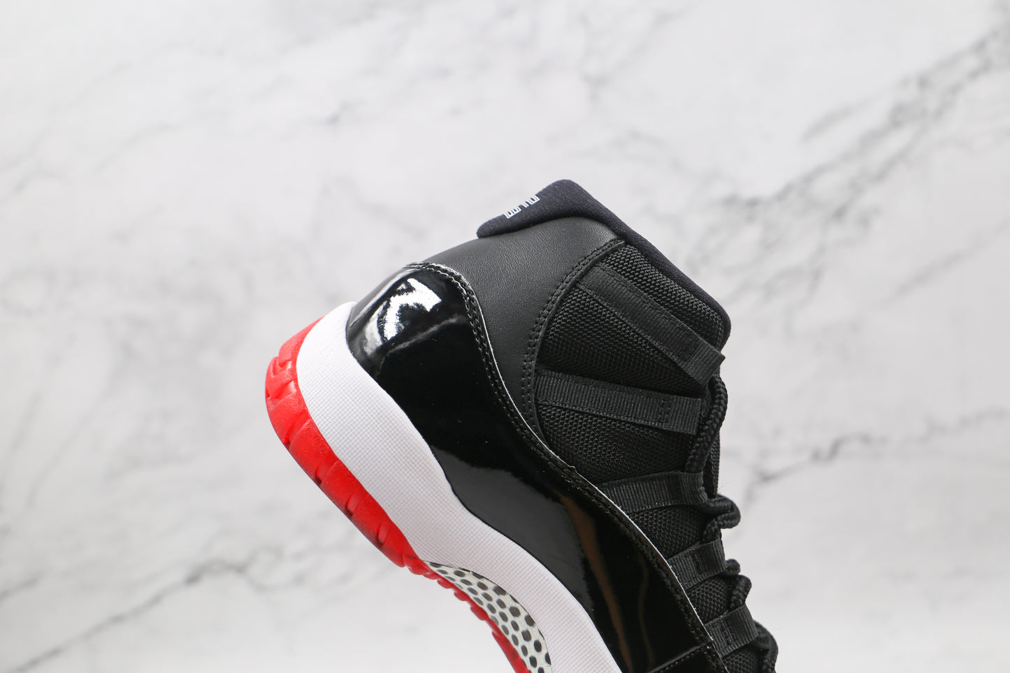 Air Jordan 11 Retro V24