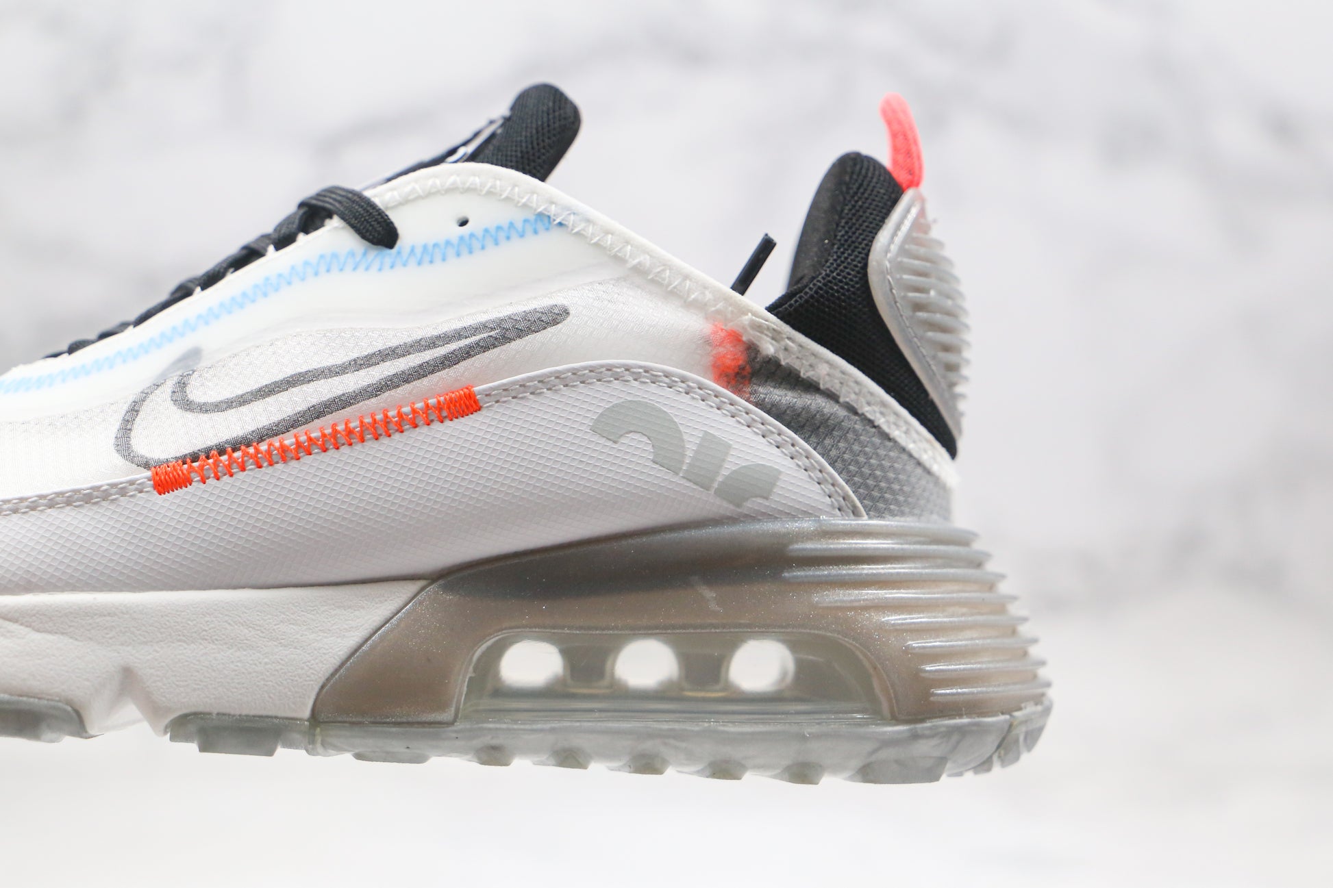 Air Max 2090 B30 Branco e Preto