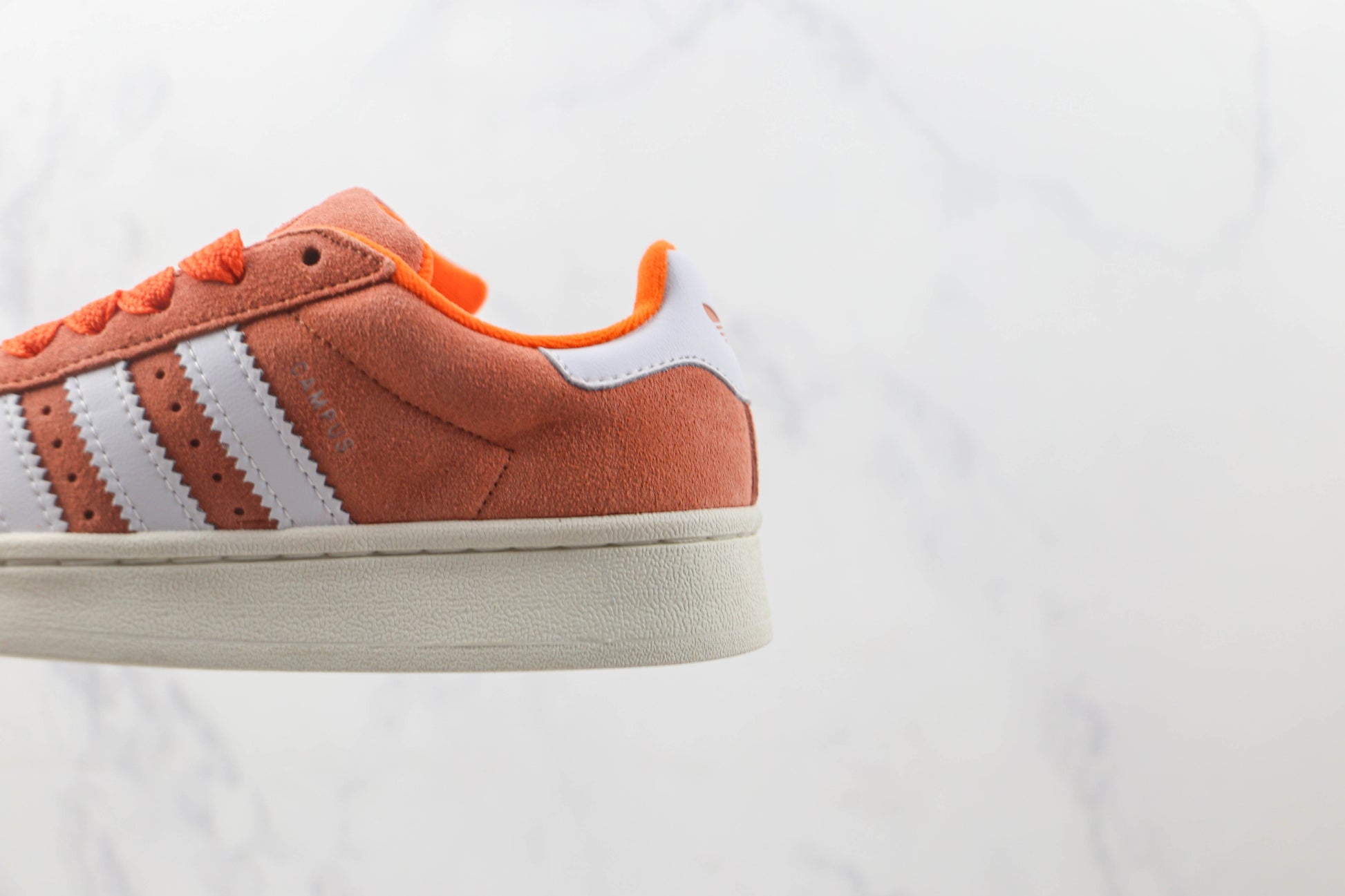 Adidas Campus 00s