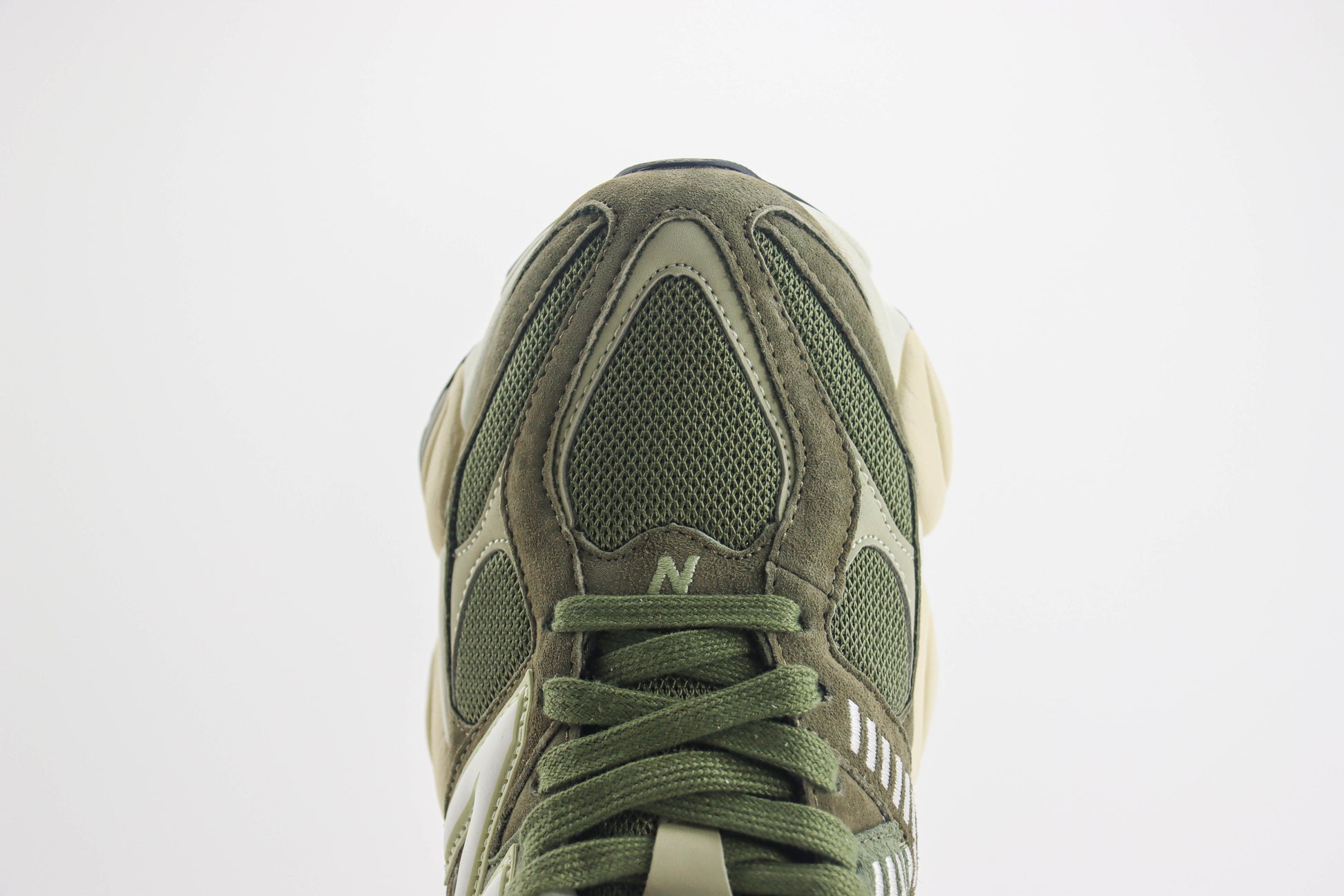 New Balance NB9060 V15