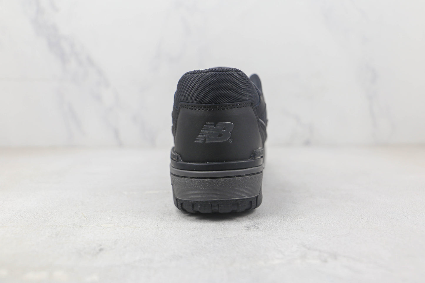 NB 550 All Black