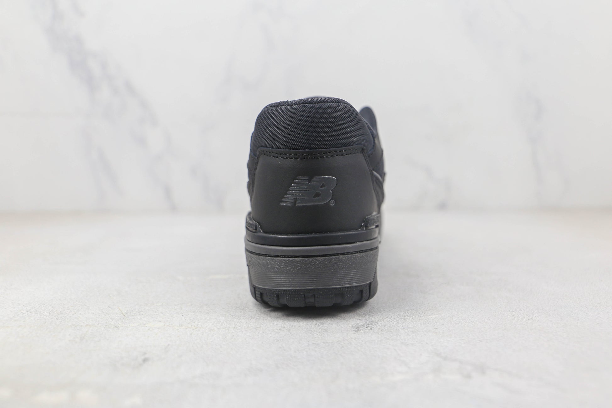 NB 550 All Black