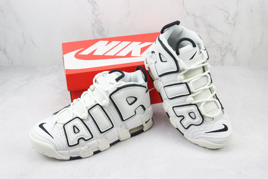NK Air More Uptempo Preto e Branco  V44