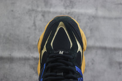 New Balance NB9060 Preto e Dourado