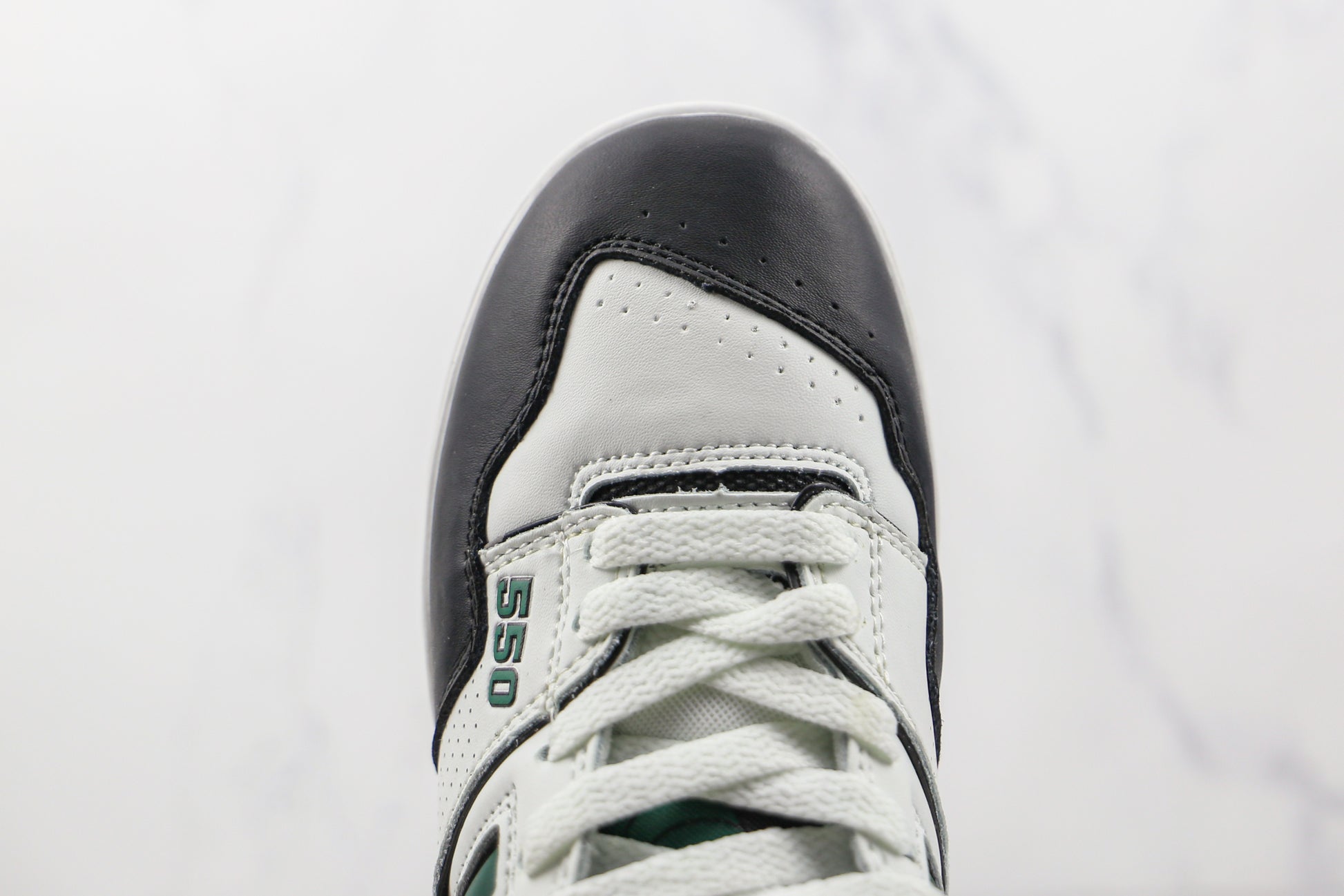 NB 550 Preto e Branco  V38