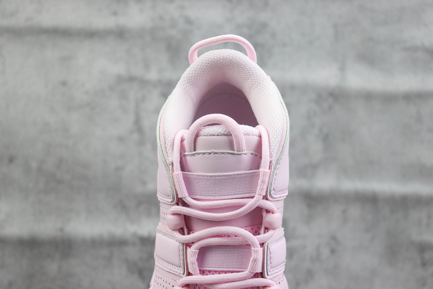 Air More Uptempo Rosa