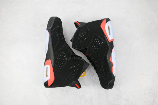 Air Jordan 6 Preto e Branco