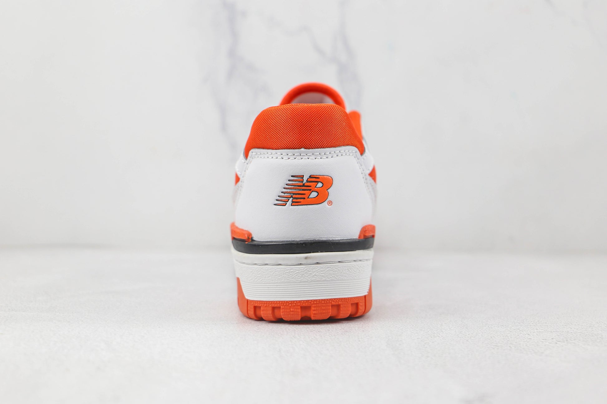 NB 550 Branco e Laranja