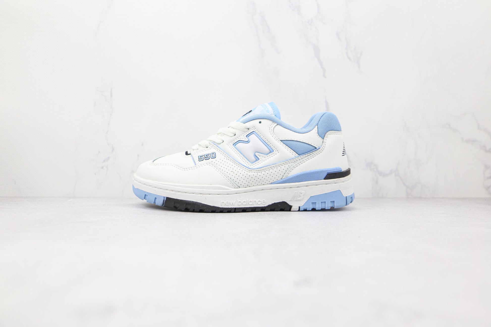 NB 550 Branco e Azul